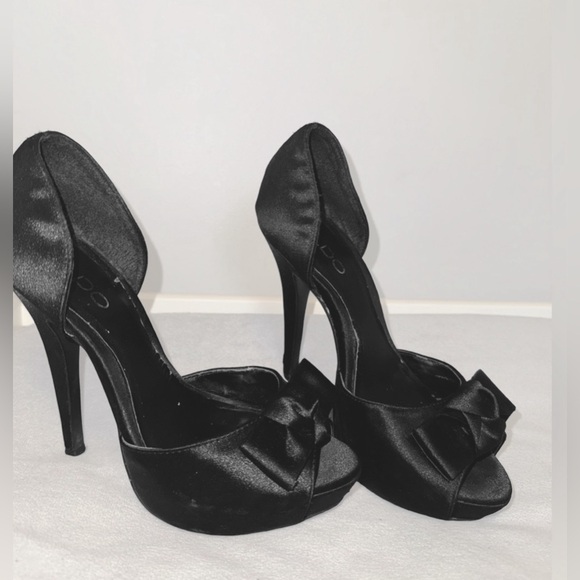black satin size 35 (5) ALDO heels - Picture 1 of 6